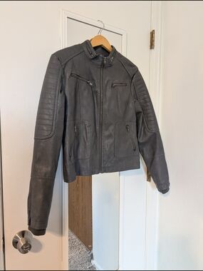Maralyn & Me Gray Quilted Sleeve Bomber Jacket Size L